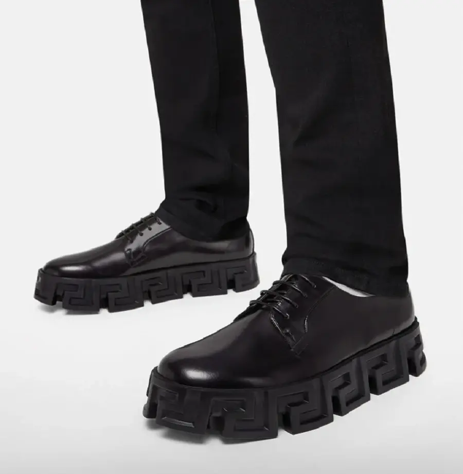 Alternative view of Giày Versace Greca Labyrinth Lace Up Black 1000771-D9VAC-1B000