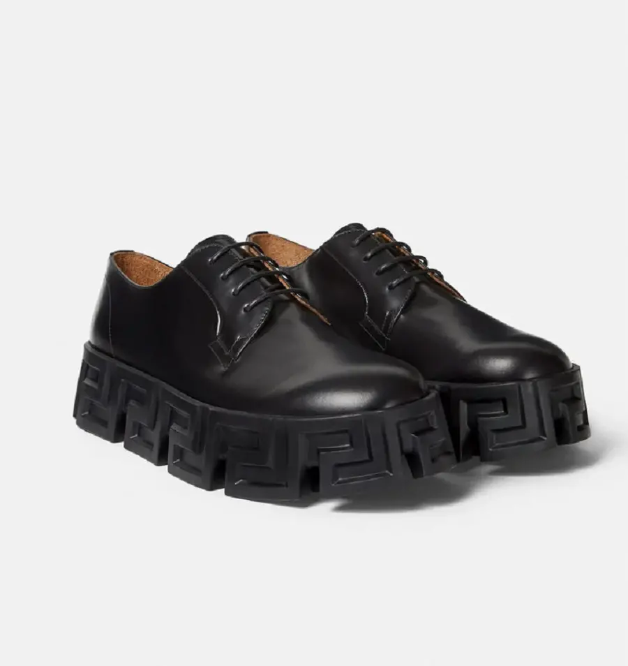 Giày Versace Greca Labyrinth Lace Up Black 1000771-D9VAC-1B000 - Ảnh 3