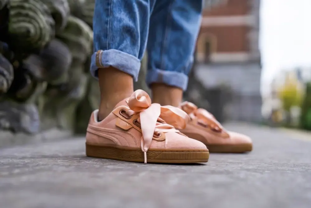Alternative view of Giày Puma Wmns Basket Heart 'Corduroy' 366729-01