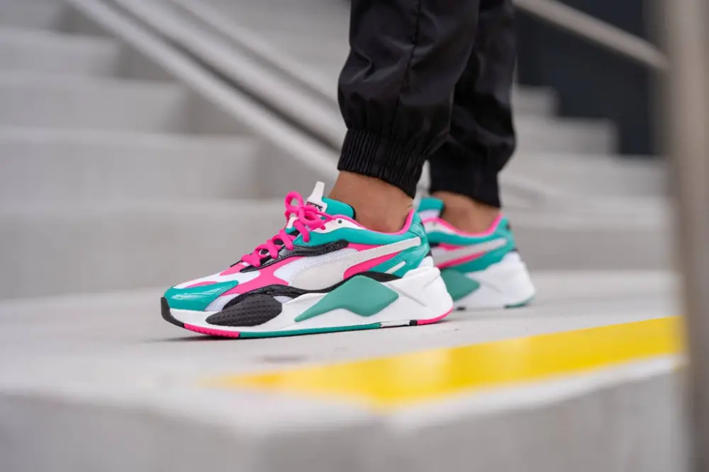 Alternative view of Giày Puma RS-X3 'Plastic Pack - Green Fluo Pink' 371569-04