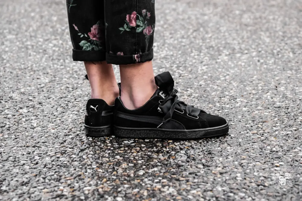 Alternative view of Giày Puma Suede Heart EP 'Black Metallic Beige' 366922-01