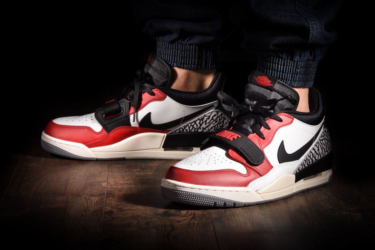 Giày Nike Air Jordan Legacy 312 Low 'Chicago' CD7069-106 - Ảnh 6