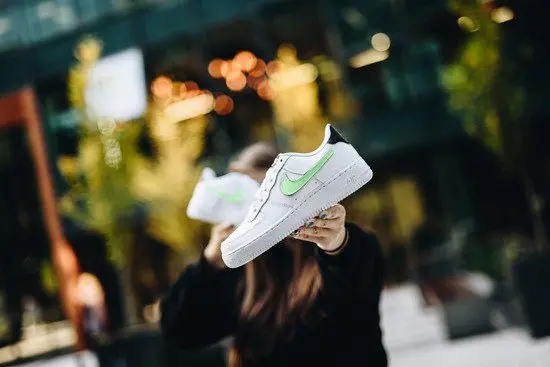 Giày Nike Air Force 1 LV8 3 'Green Strike' AR7446-100 - Ảnh 4