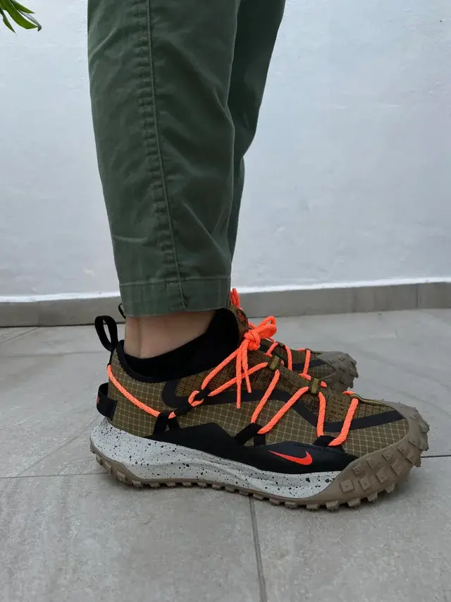 Alternative view of Giày Nike ACG Mountain Fly Low Gore-Tex SE 'Hazel Rush' DD2861-200