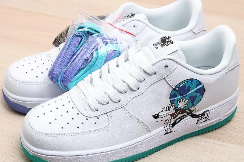 Alternative view of Giày Nike x Steve Harrington Air Force 1 Flyleather CI5545-100