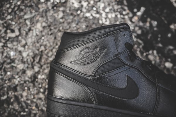 Giày Nike Air Jordan 1 Retro Mid Black 554724-030 - Ảnh 4