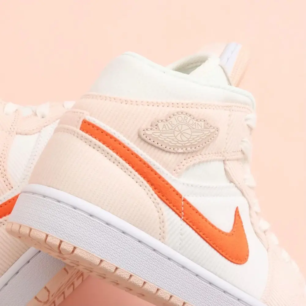 Giày Nike Air Jordan 1 Mid SE 'Corduroy' DA8009-108 - Ảnh 3