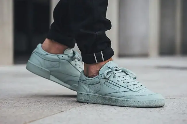 Alternative view of Giày Reebok Club C 85 Elm 'Trainers In Green' BS7803