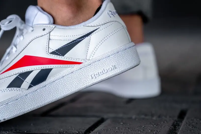 Giày Reebok Club C 85 MU 'White Scarlett Red Navy' EH0640 - Ảnh 4