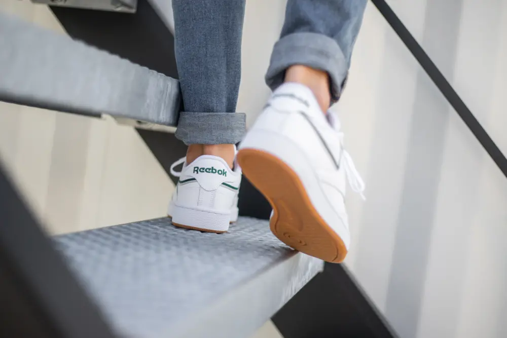 Alternative view of Giày Reebok Club C 85 'Cream White Dark Green' FW4294