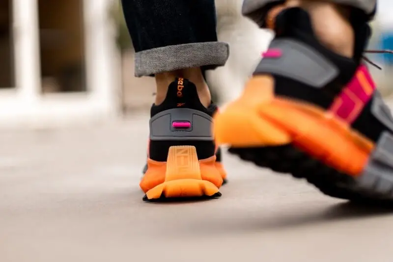 Giày Reebok Zig Kinetica Edge 'Black Pink Orange' FU8182 - Ảnh 4
