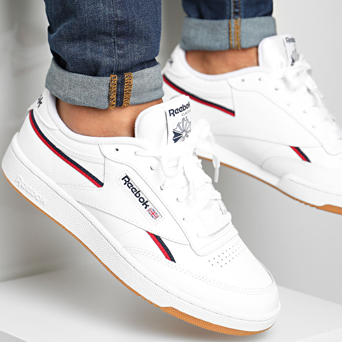 Giày Reebok Club C 85 MU 'White Excellent Red' FW4299 - Ảnh 4
