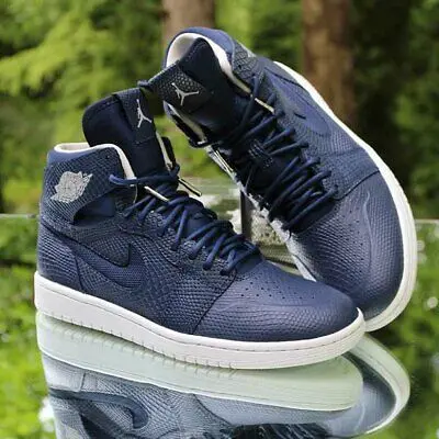 Alternative view of Giày Nike Air Jordan 1 High Nouveau 'Navy Snake' 819176-407