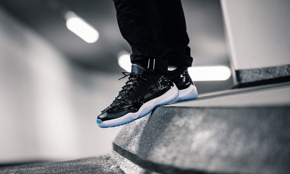 Giày Nike Air Jordan 11 Retro Low IE 'Space Jam' 919712-041 - Ảnh 2