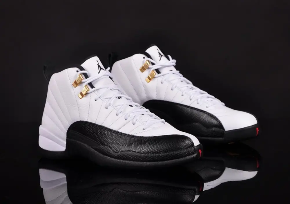 Alternative view of Giày Nike Air Jordan 12 Retro 'Taxi' 2013 130690-125