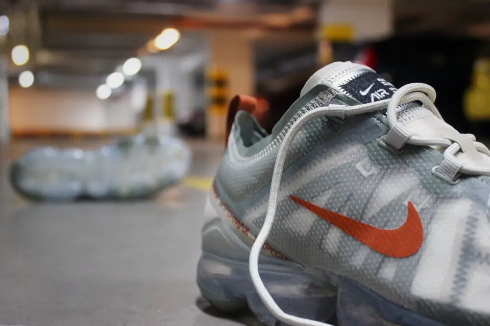 Alternative view of Giày Nike Air VaporMax 2019 'Vintage Lichen Dark Russet' AR6631-300