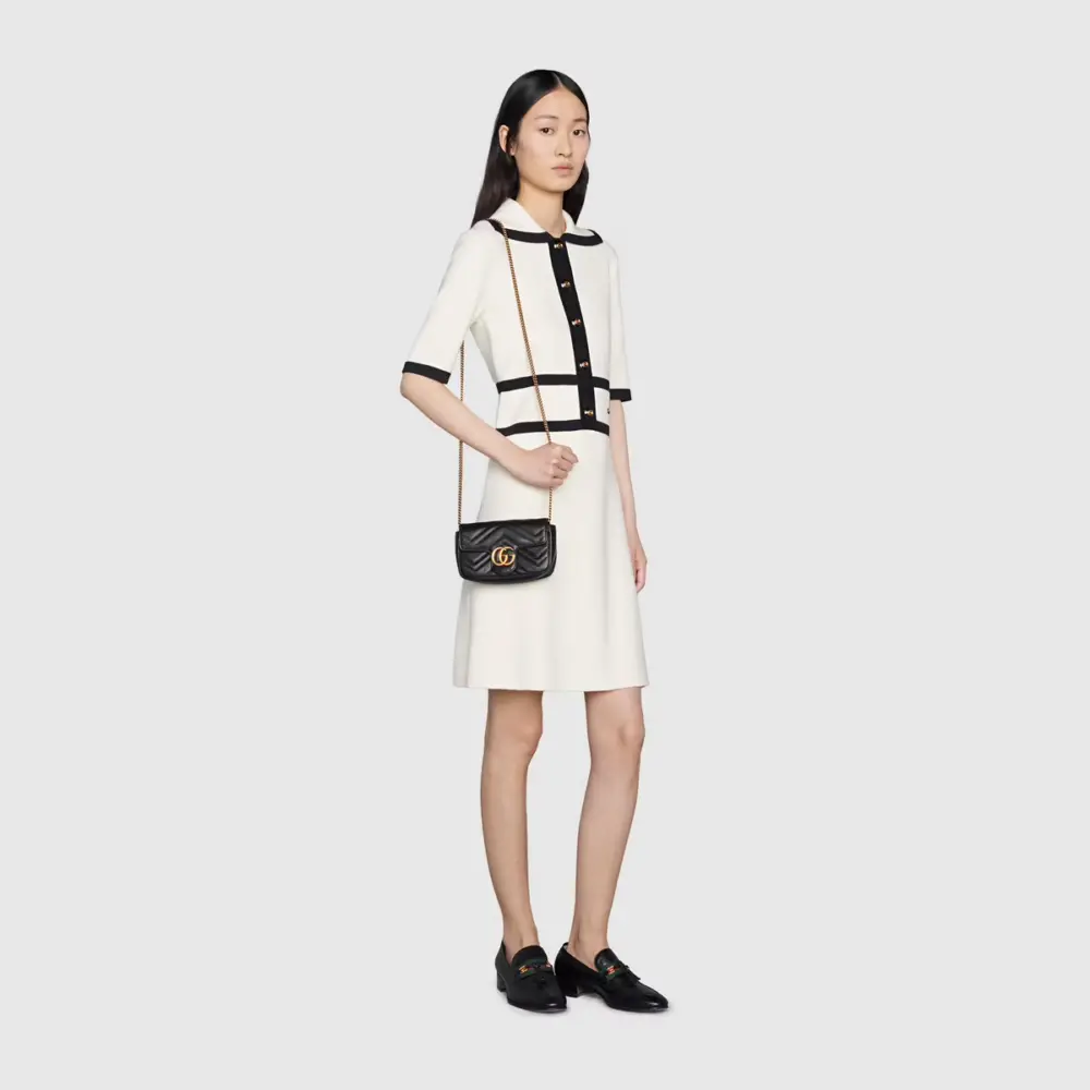 Túi Gucci GG Marmont Matelassé Leather Super Mini Black Chevron Leather 476433-DTDCT-1000 - Ảnh 4