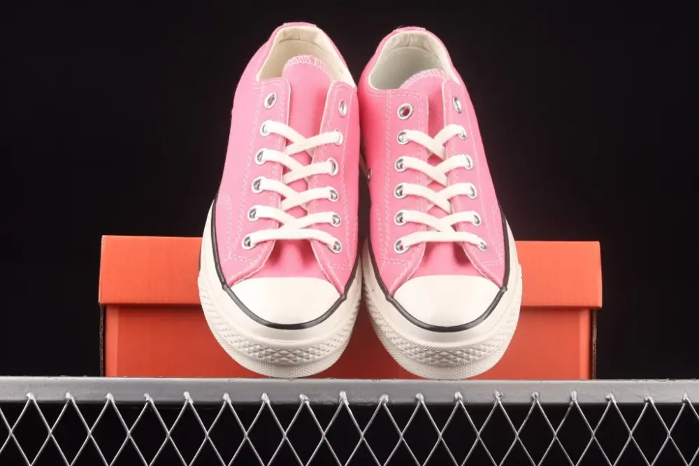 Alternative view of Giày Converse Chuck Taylor All Star 70 Low Rose Pink White 172681C