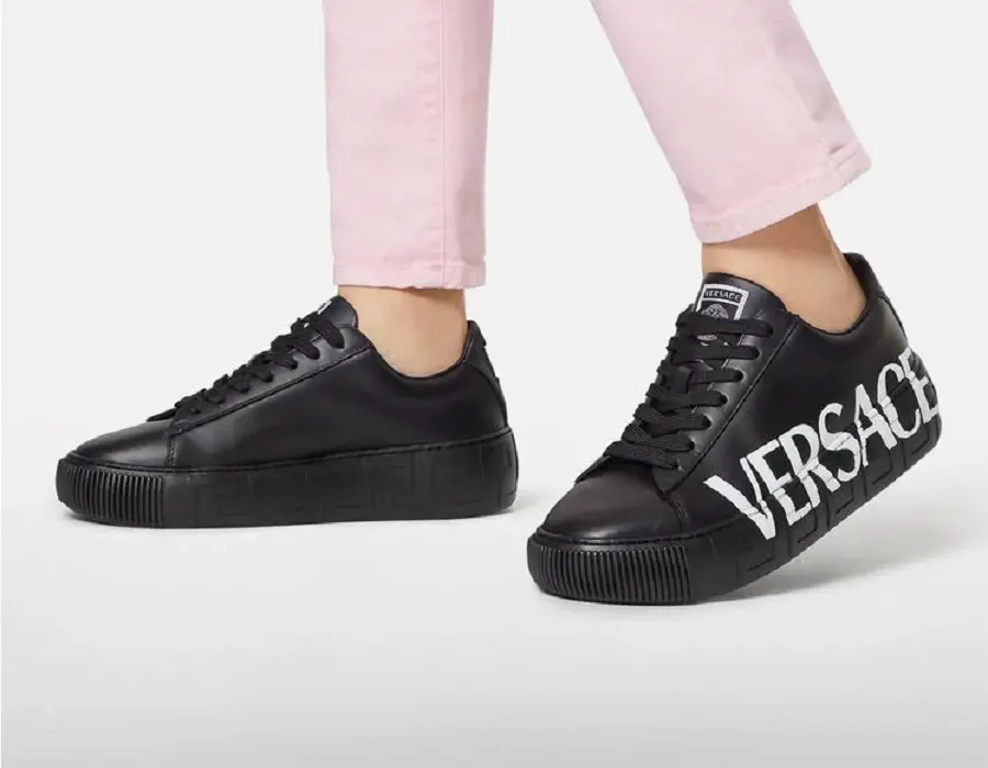 Alternative view of Giày Versace Greca Logo Trainers Black DST644D-DV51G-D4101