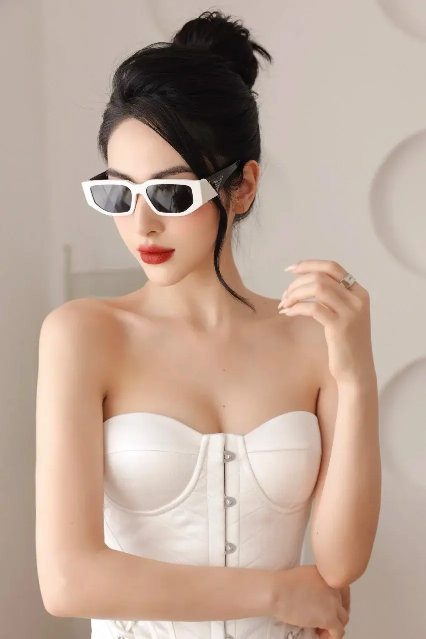 Kính Prada PR 09ZS Talc Sunglasses Man PR-09ZS-1425S0 - Ảnh 3