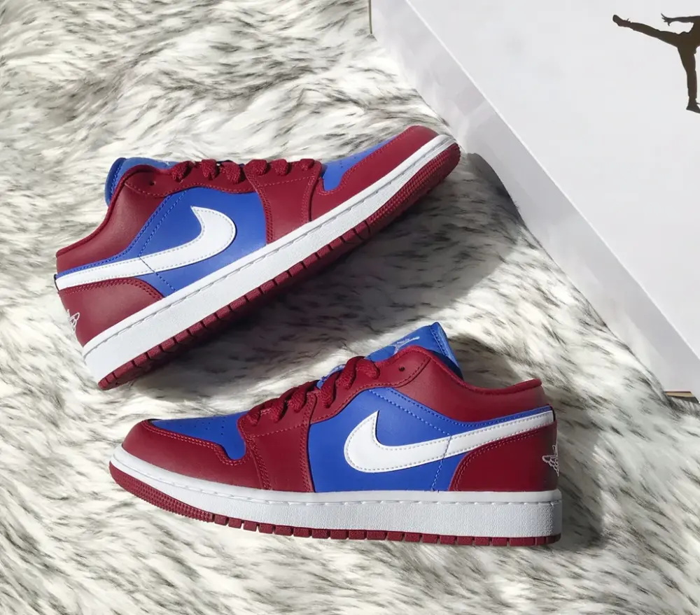 Alternative view of Giày Nike Wmns Air Jordan 1 Low 'Red Blue' DC0774-604