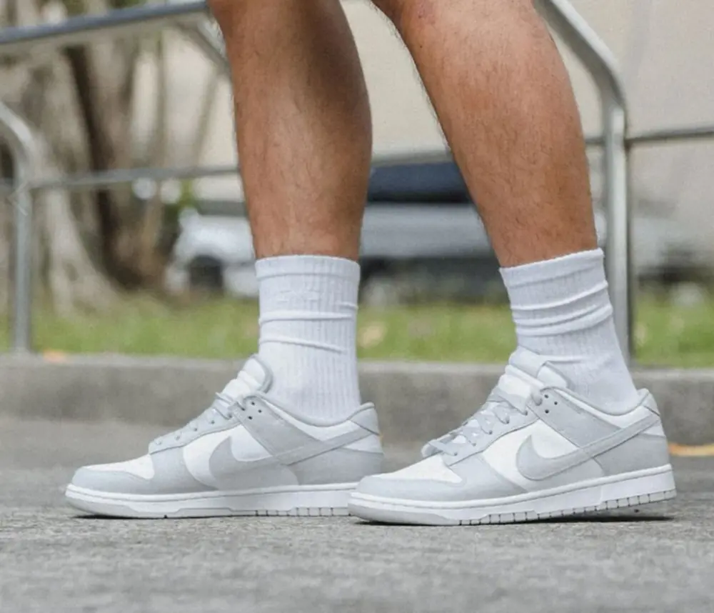 Alternative view of Giày Nike Dunk Low 'Wolf Grey Pure Platinum' DX3722-001