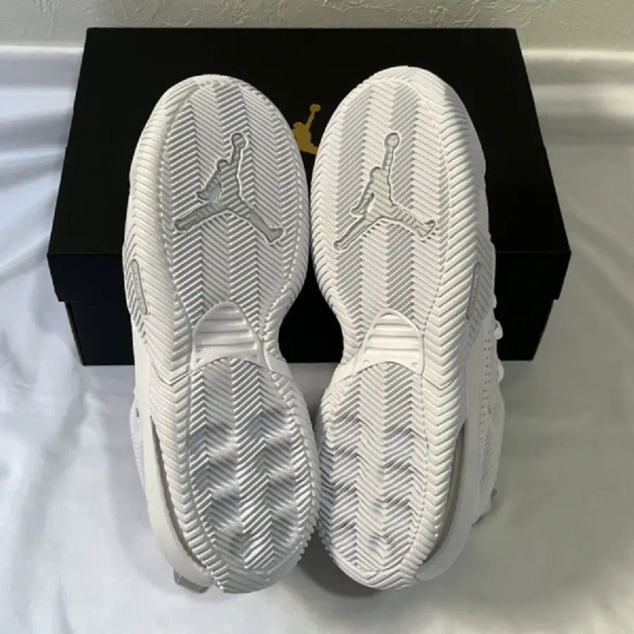 Giày Nike Air Jordan Stay Loyal 2 ‘White’ DQ8401-102 - Ảnh 4