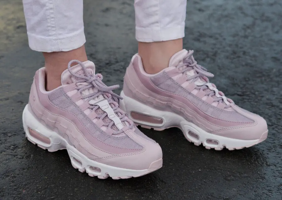 Alternative view of Giày Nike Air Max 95 'Barely Rose' CI3710-600
