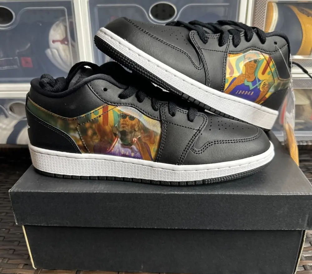 Giày Nike Air Jordan 1 Low GS Hologram DR9497-001 - Ảnh 3