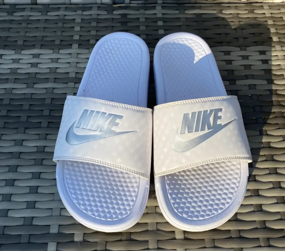 Dép Nike Benassi 'Metallic Silver ' 343881-102 - Ảnh 3