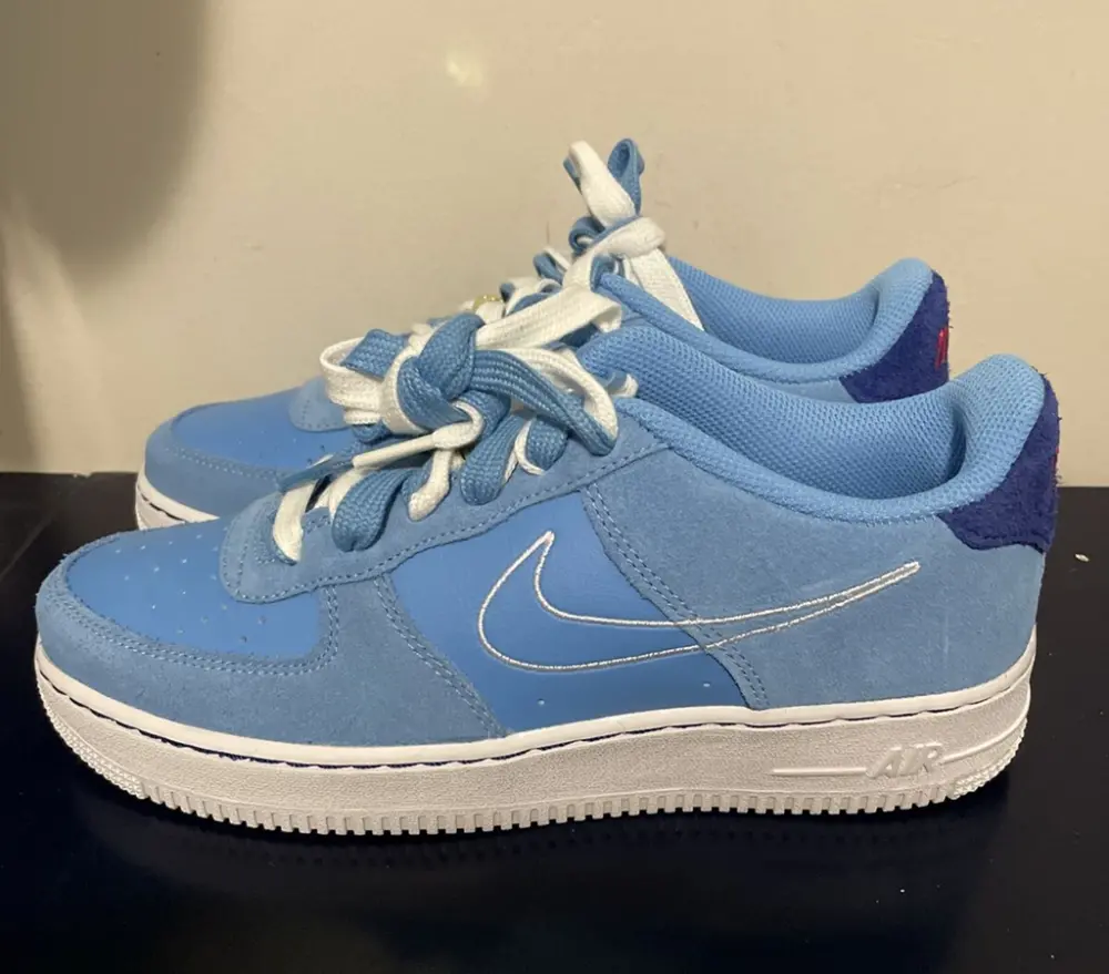 Alternative view of Giày Nike Air Force 1 LV8 S50 GS 'University Blue' DB1561-400