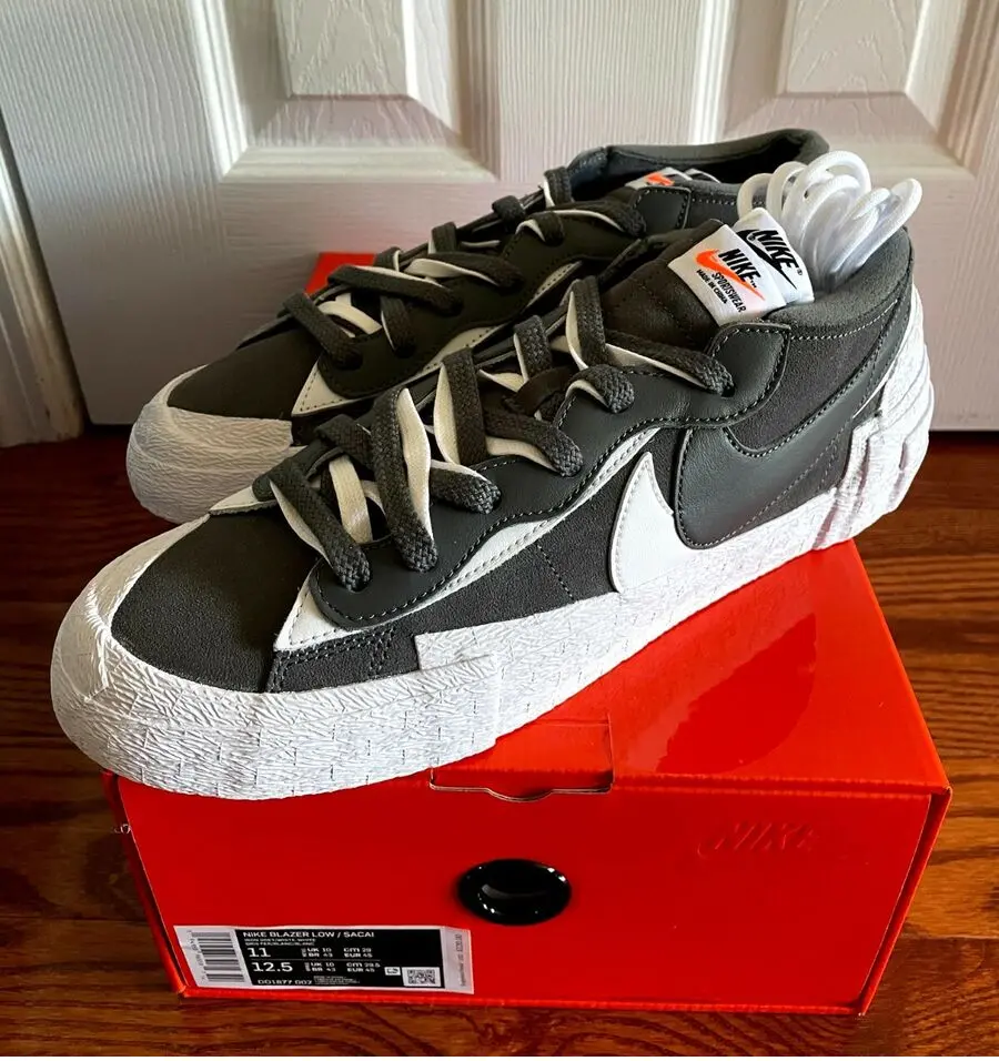 Alternative view of Giày Nike Sacai x Blazer Low 'Iron Grey' DD1877-002