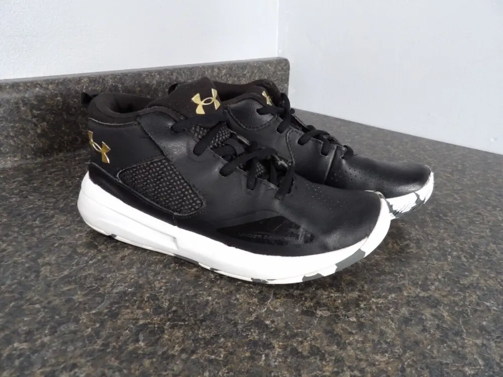 Giày Under Armour Lockdown 5 'Black Metallic Gold' 3023533-003 - Ảnh 5