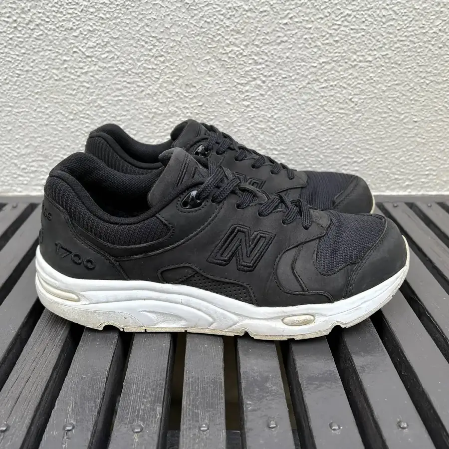 Giày New Balance NB 1700 'Black' CM1700JK - Ảnh 3