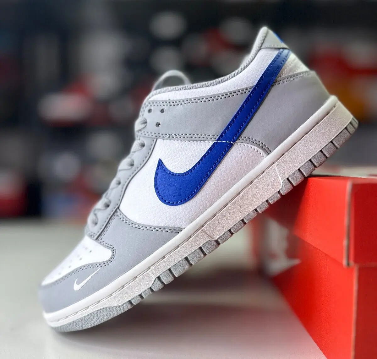 Giày Nike Dunk Low GS "Grey/White/Royal" FN3878-001 - Ảnh 4