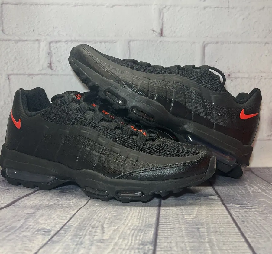 Giày Nike Air Max 95 Ultra 'Black Crimson' DX2658-001 - Ảnh 4