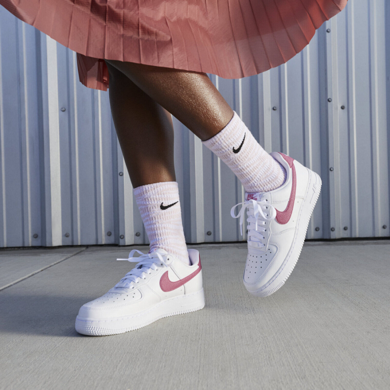 Giày Nike Air Force 1 Low ‘White Desert Berry’ DQ7569-101 - Ảnh 2