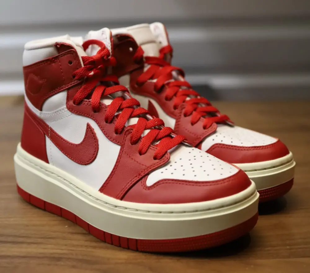 Alternative view of Giày Nike Air Jordan 1 Elevate High 'Varsity Red' DN3253-116