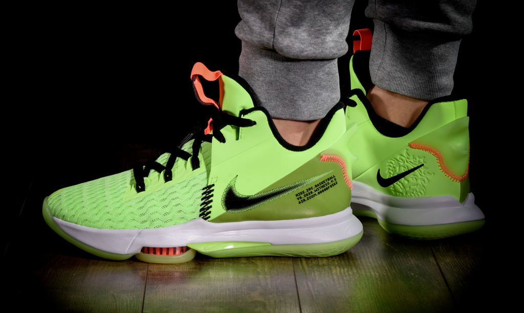 Giày Nike LeBron Witness 5 'Lime Glow' CQ9380-300 - Ảnh 5
