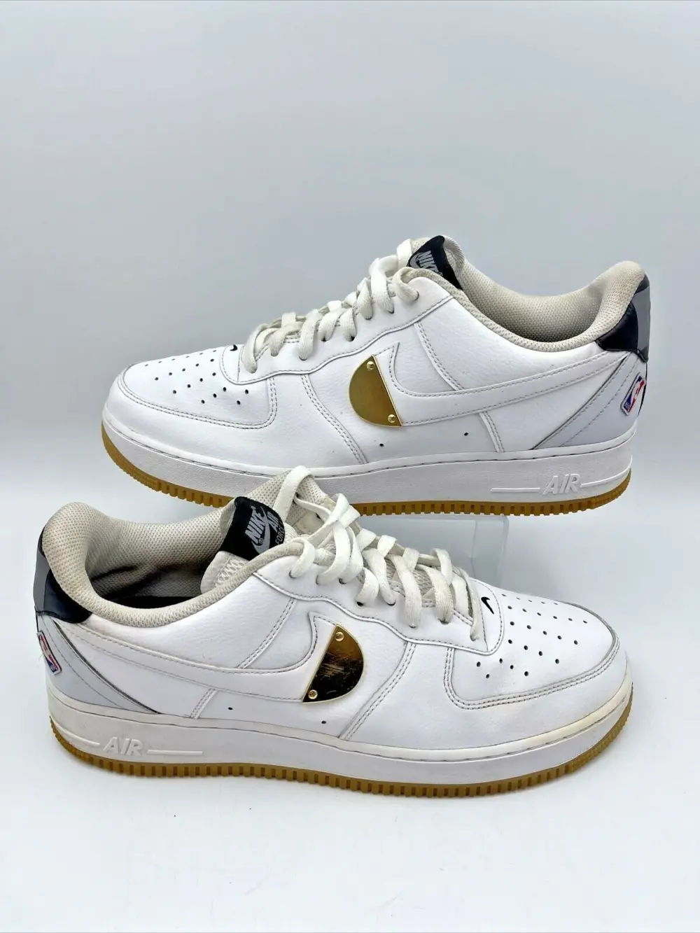 Alternative view of Giày Nike NBA x Air Force 1 '07 LV8 'White Pure Platinum' CT2298-100