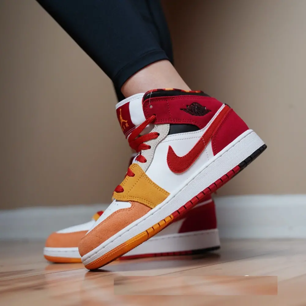 Giày Nike Air Jordan 1 Mid SE GS 'Picnic' DX2460-601 - Ảnh 3