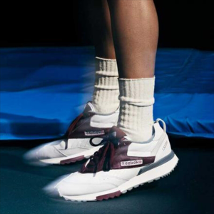 Alternative view of Giày Reebok Mountain Research x LX 2200 'White Burgundy' HP9729