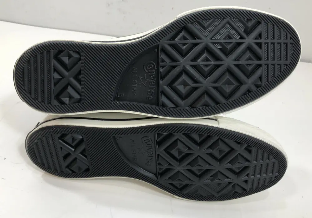 Alternative view of Giày Converse Chuck 70 Hi 'Black' 163343C