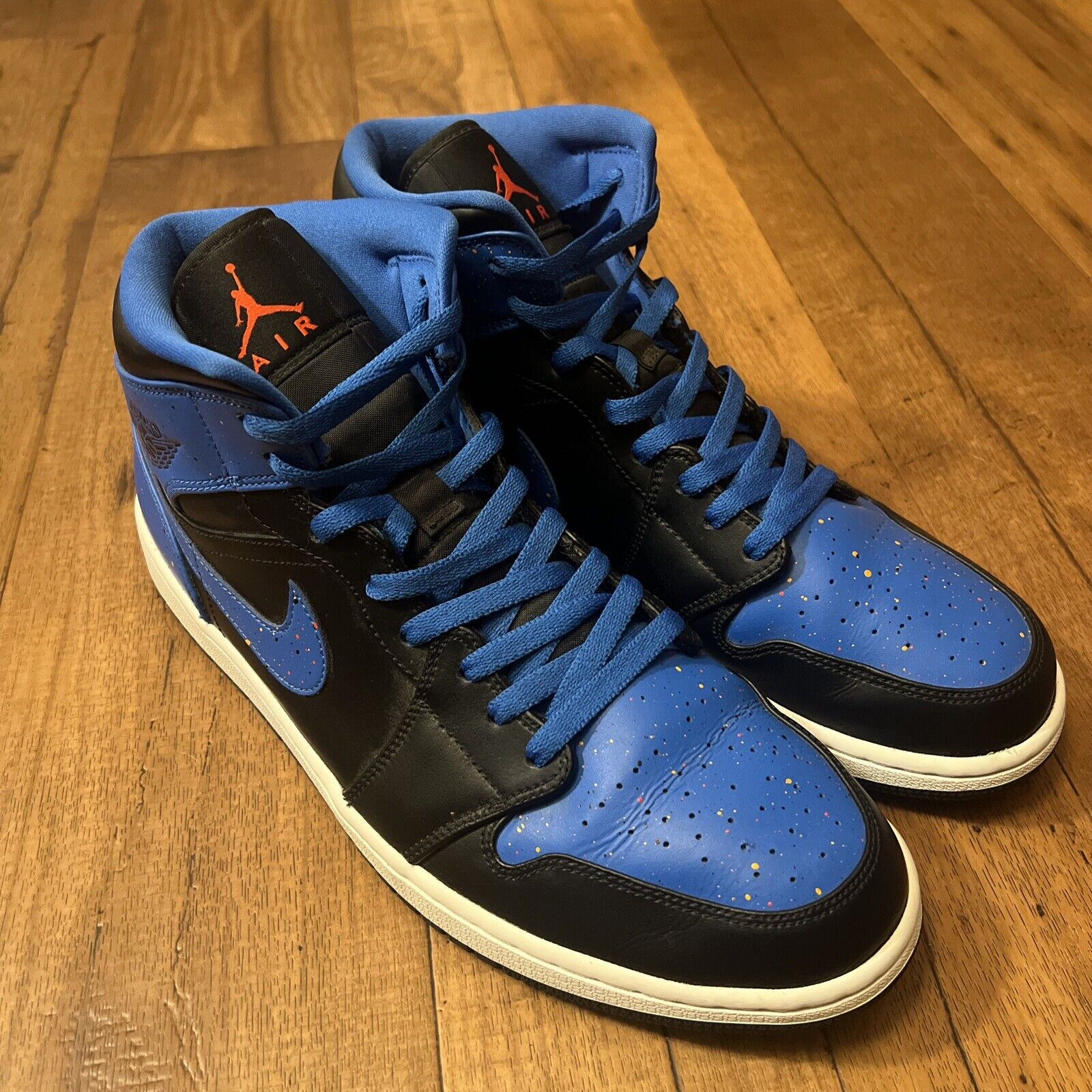 Giày Nike Air Jordan 1 Mid 'Royal Splatter' 554724-048 - Ảnh 5