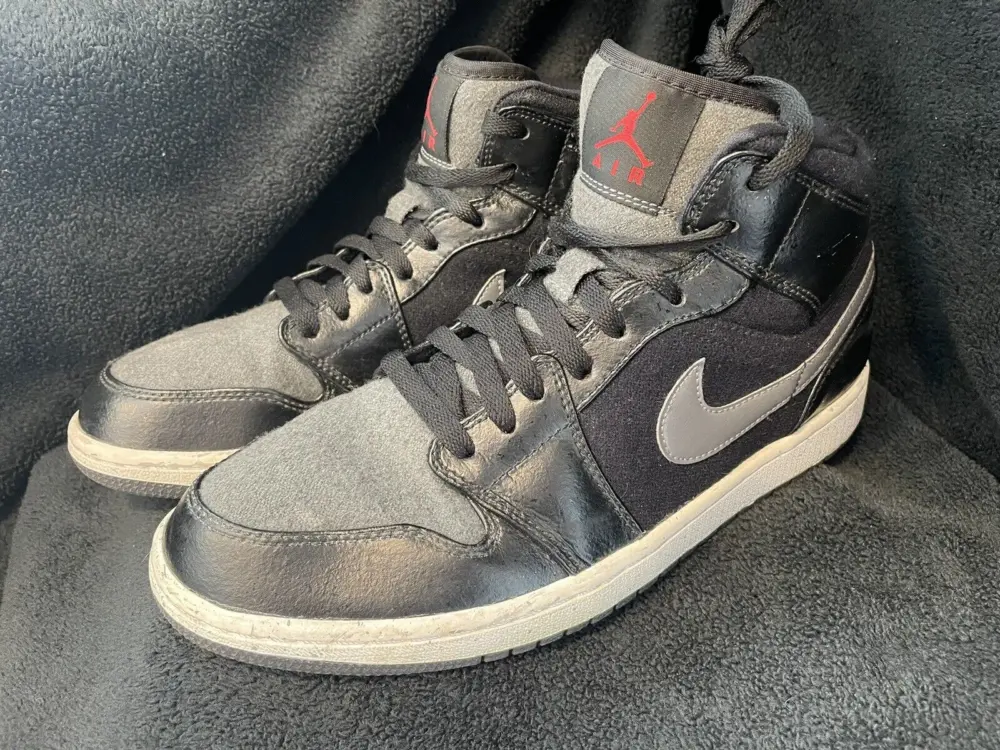 Alternative view of Giày Nike Air Jordan 1 Retro Mid SE 'Winterized' 852542-001