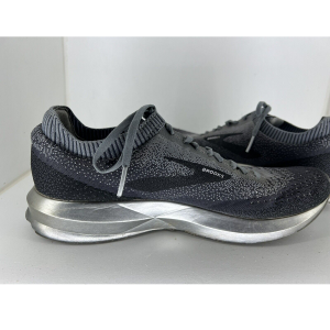 Alternative view of Giày Brooks Levitate 2 'Black' 1202791B-057