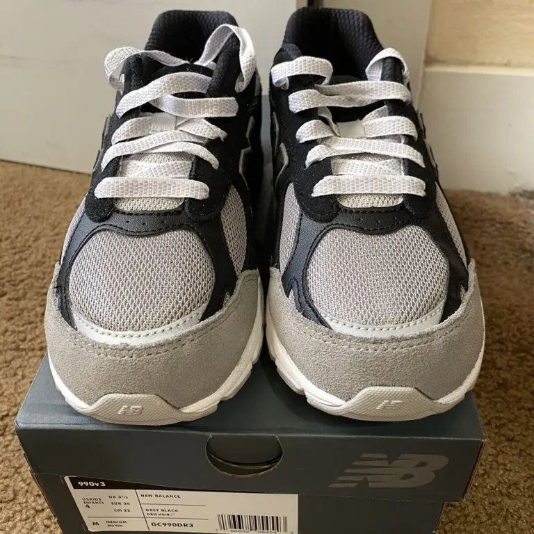 Giày New Balance DTLR x 990v3 Big Kid ‘GR3YSCALE’ GC990DR3 - Ảnh 3
