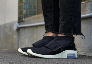 Alternative view of Giày Nike Air Fear Of God Moc 'Black' AT8086-002