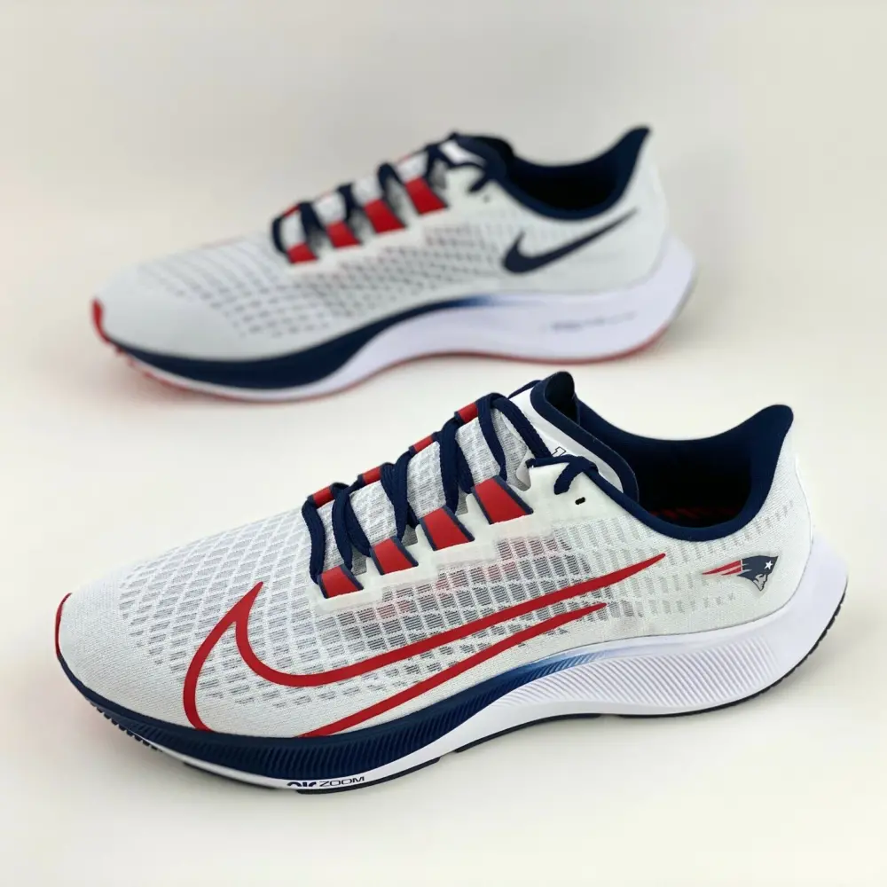 Alternative view of Giày Nike Air Zoom Pegasus 37 'New England Patriots' CZ5456-100
