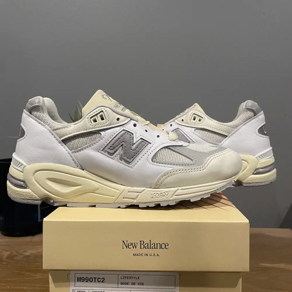 Giày New Balance 990v2 'MiUSA Sea Salt' M990TC2 - Ảnh 3